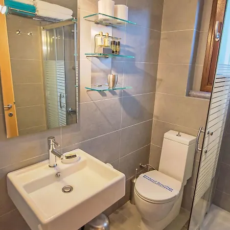 Holiday home Holiday Athos Deluxe Nea Roda