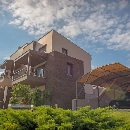 Holiday home Holiday Athos Deluxe Nea Roda